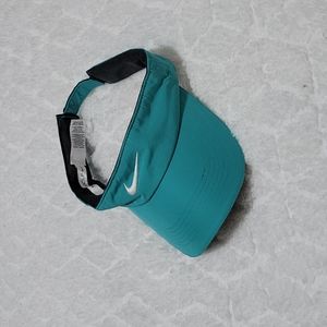 Nike Turquoise visor, like new, nikegolf